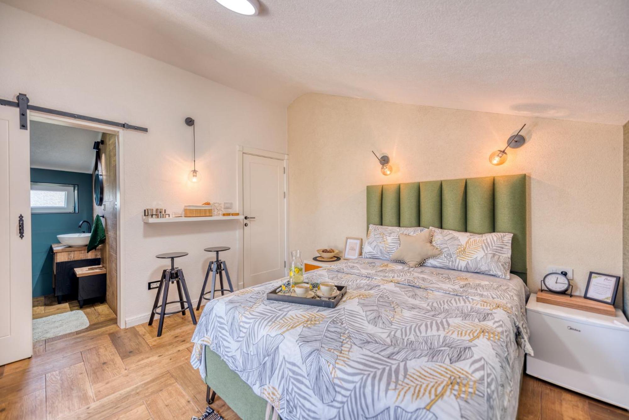 Miro Guesthouse Тиват Номер фото