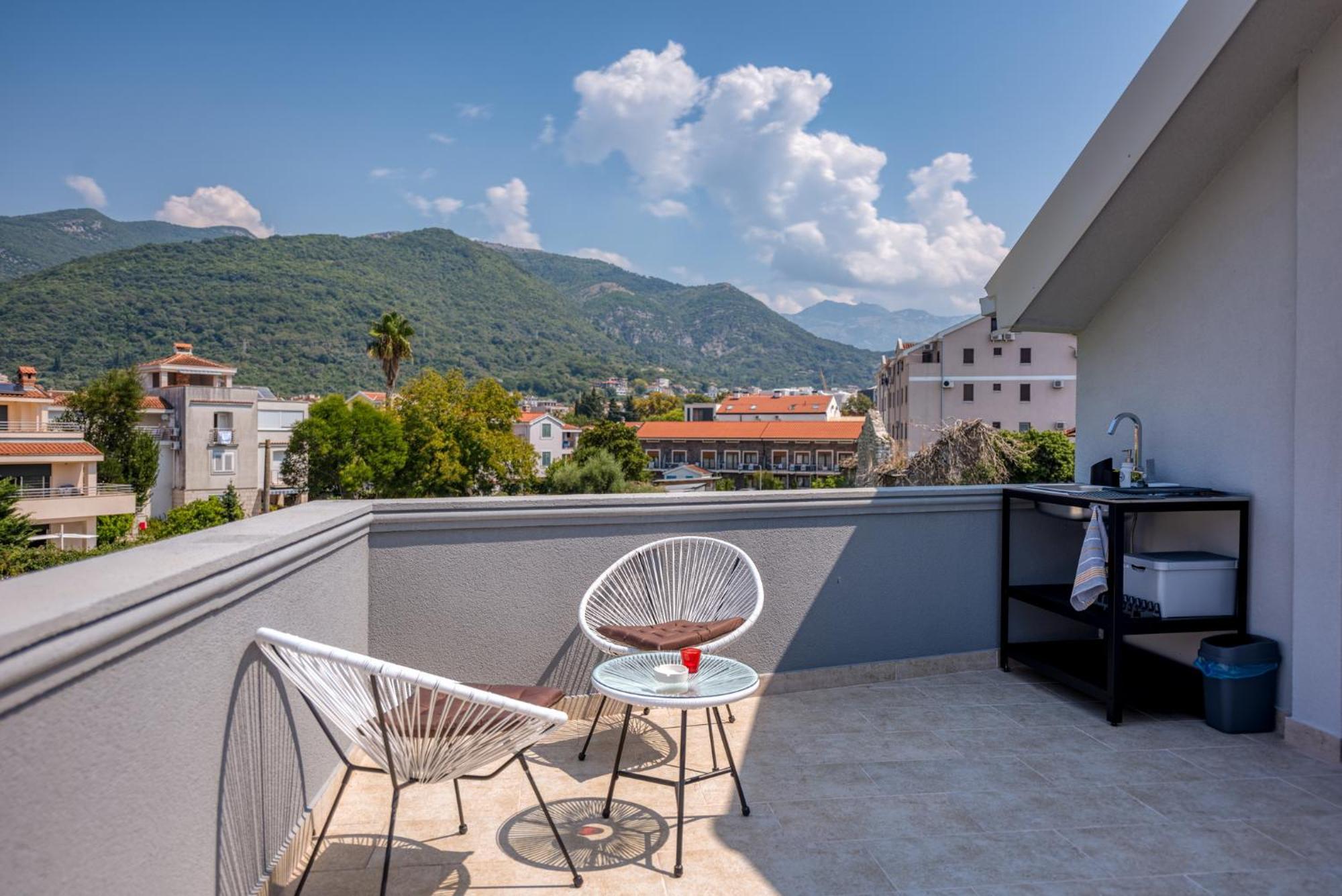 Miro Guesthouse Тиват Номер фото
