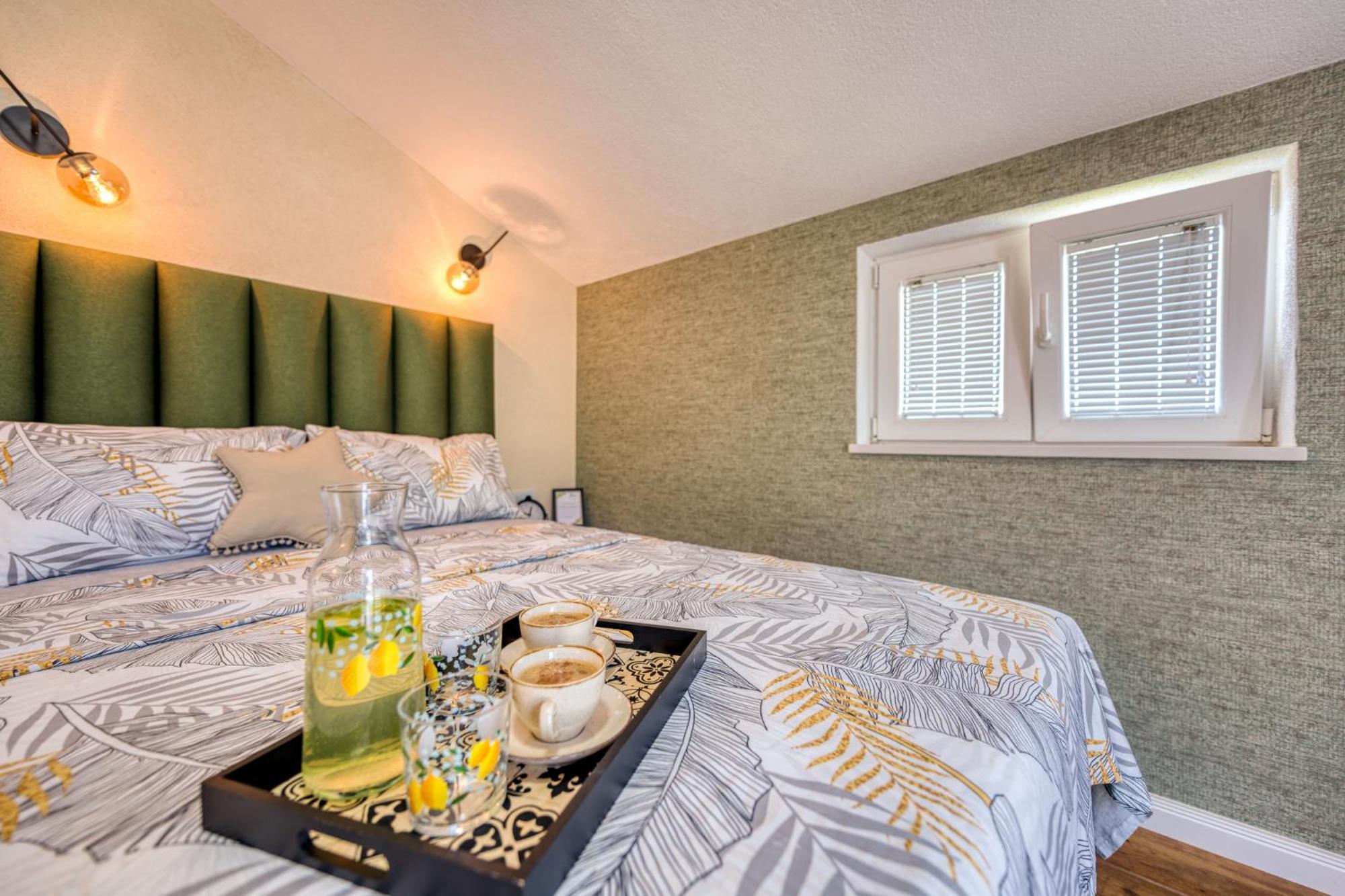 Miro Guesthouse Тиват Номер фото