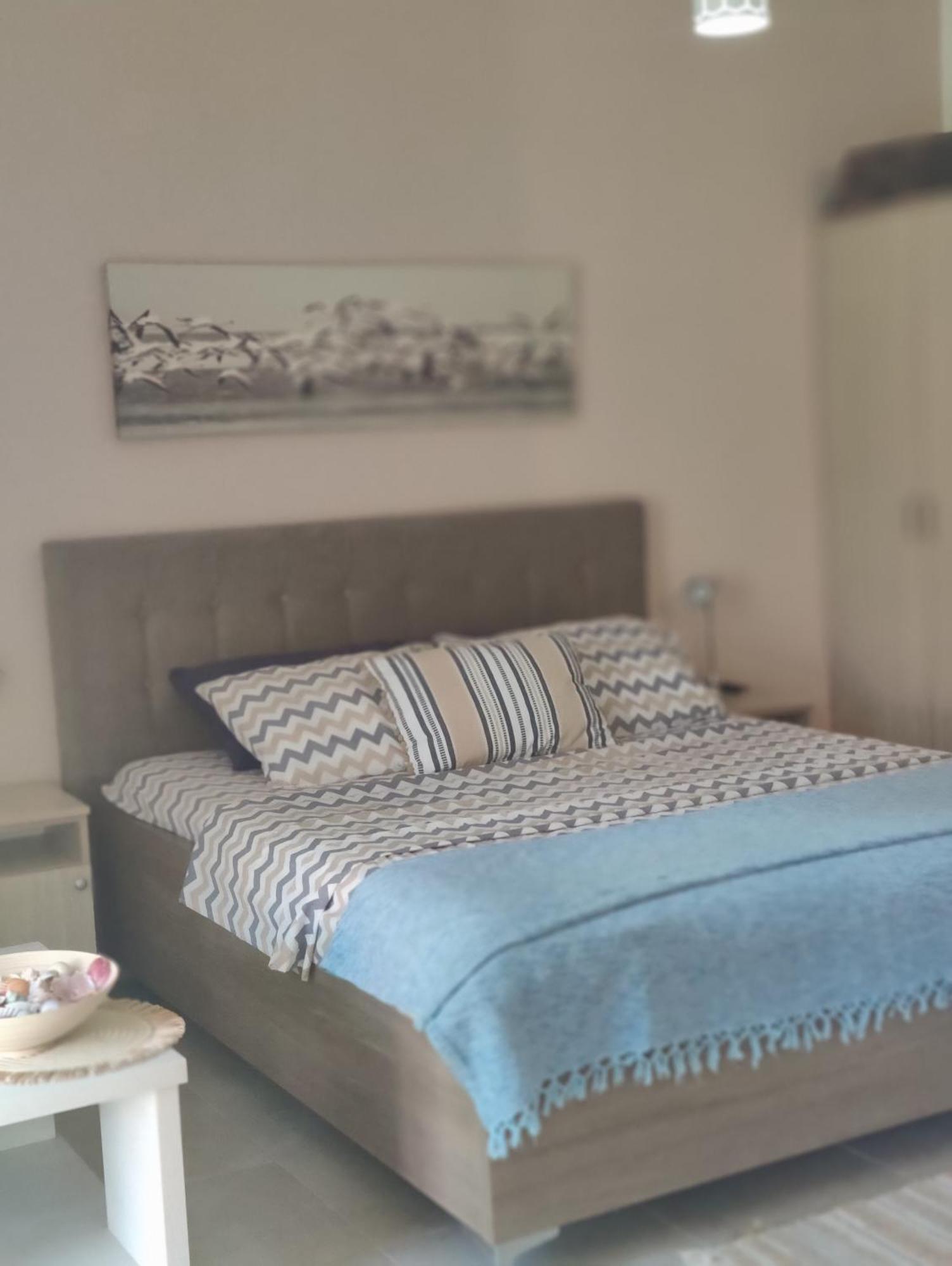 Miro Guesthouse Тиват Экстерьер фото